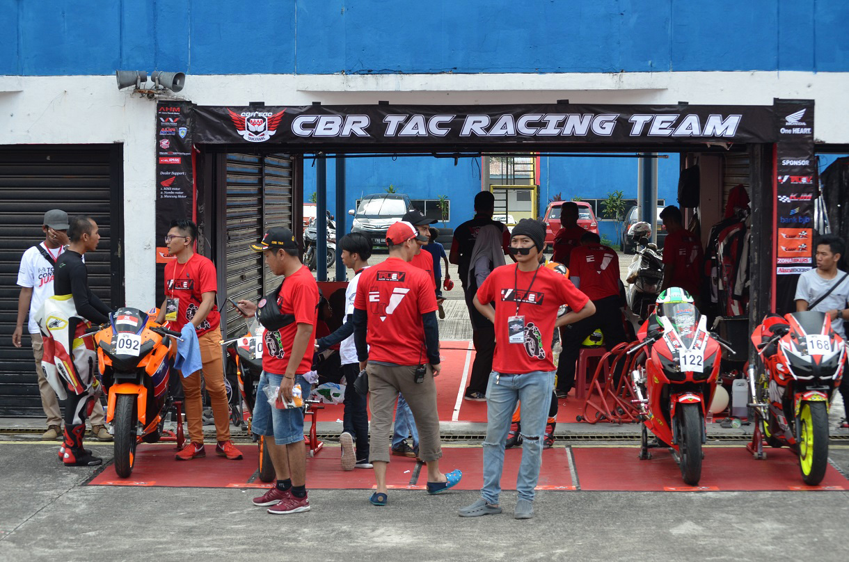 Honda Beri Wadah Balap Komunitas CBR
