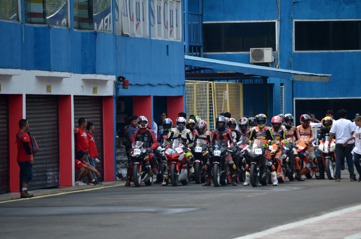 Honda Beri Wadah Balap Komunitas CBR