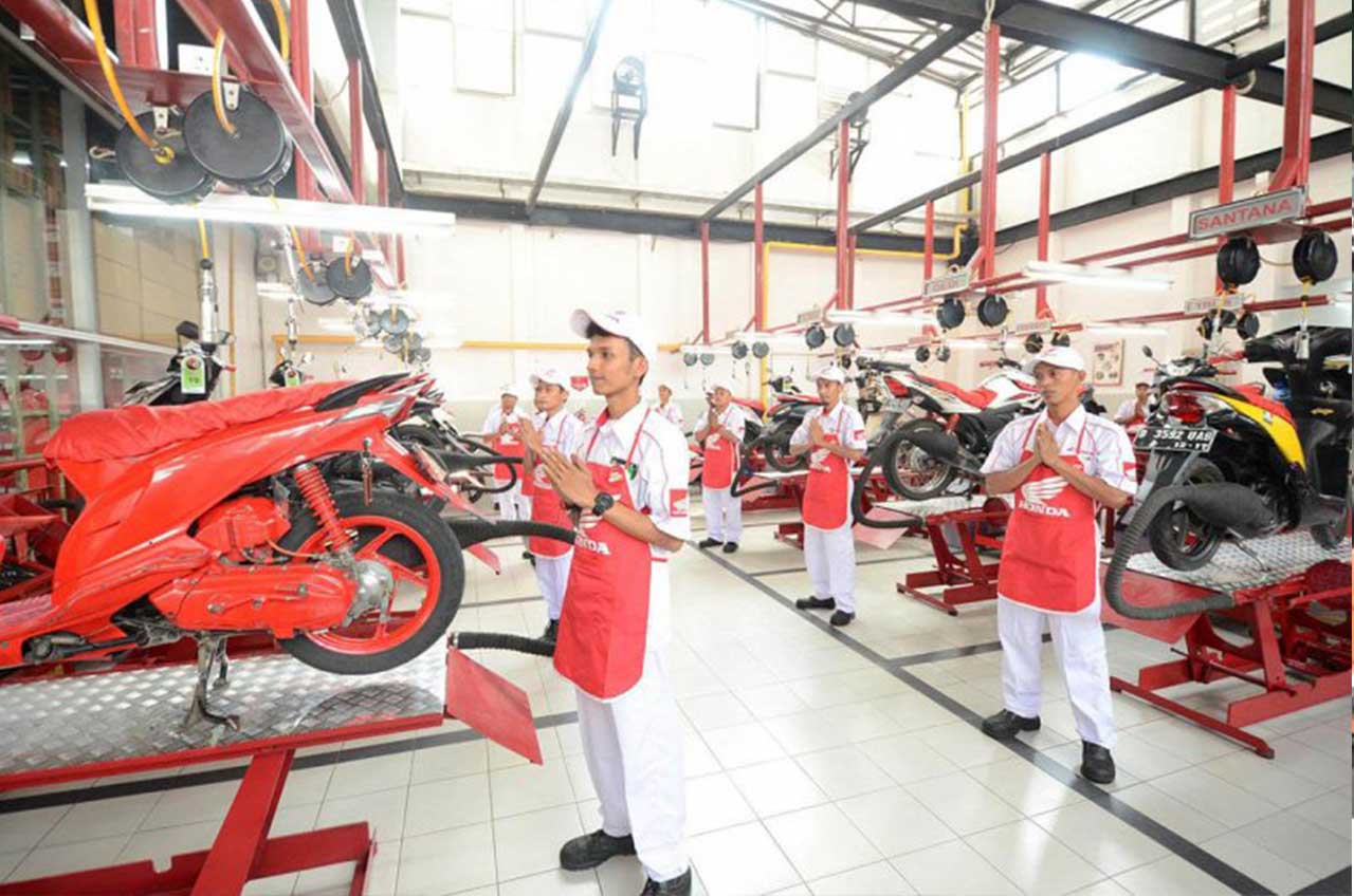 Lima Juta Motor Sevice Di AHASS Jakarta Tangerang