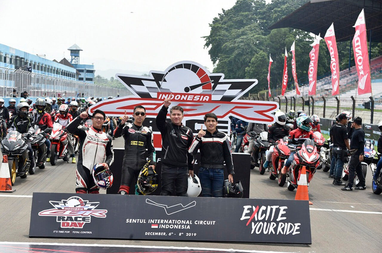 ‘Penggila’ Honda CBR Tutup Tahun Dengan Balapan