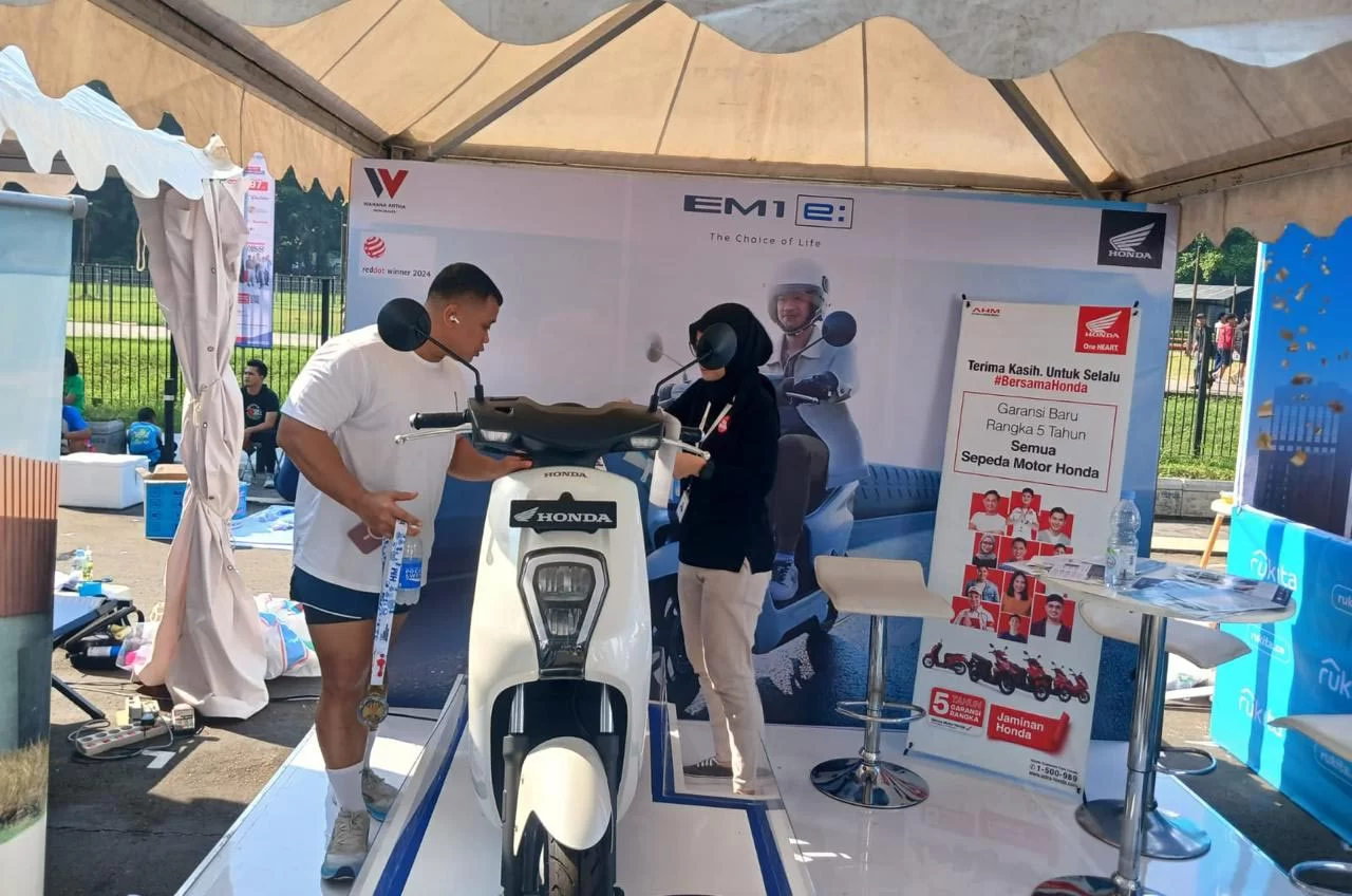 Motor Listrik Honda EM1 E: Kawal Jakarta International Marathon 2024