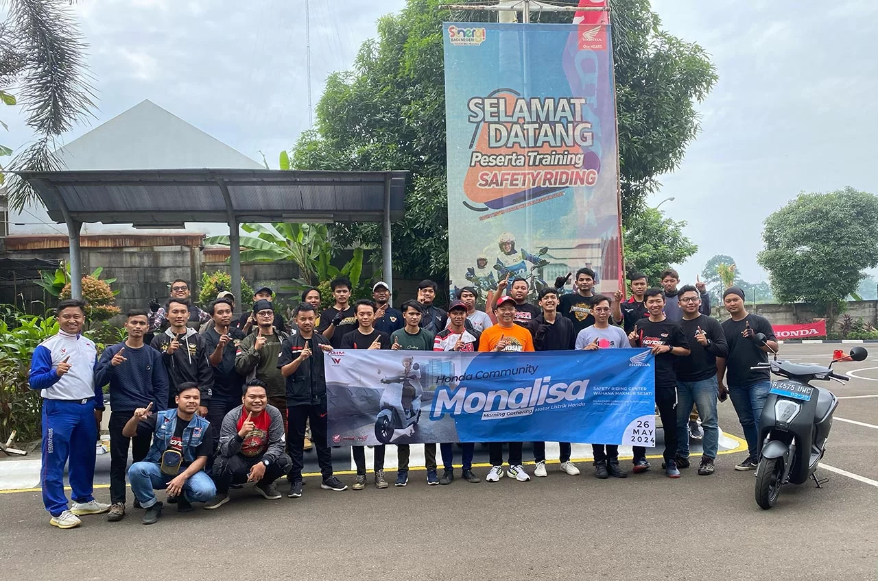 Sekitar 500 Anggota Komunitas Motor Honda Ikut Pelatihan Safety Riding  #Cari_Aman