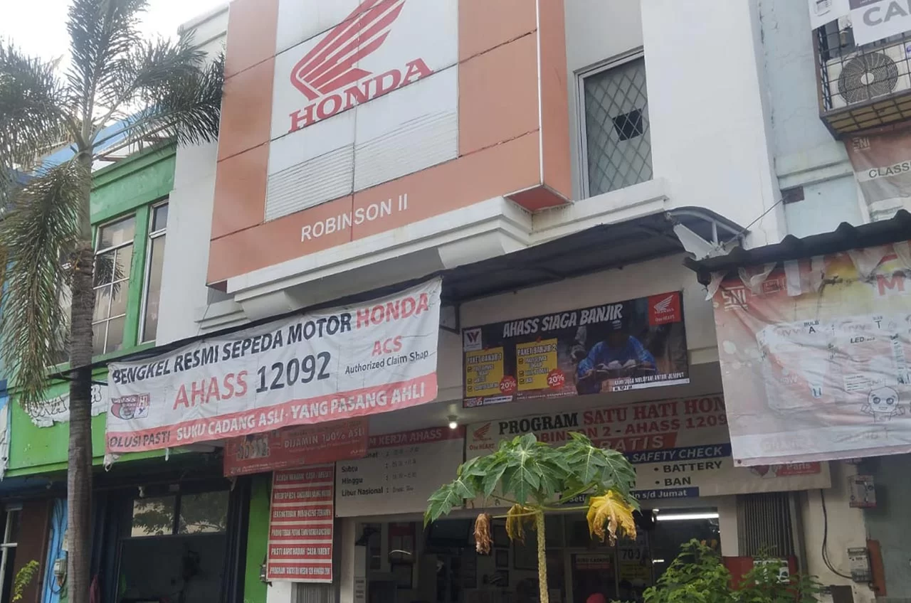 AHASS Siaga Banjir Hadir Untuk Konsumen Honda Yang Terdampak Banjir Di Jakarta - Tangerang