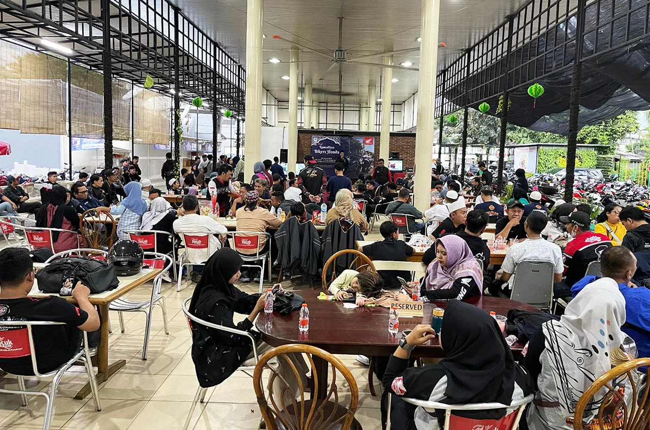 Ramadhan Bikers Honda Pererat Silaturahmi Honda Community Jakarta - Tangerang Lewat Berbuka Bersama