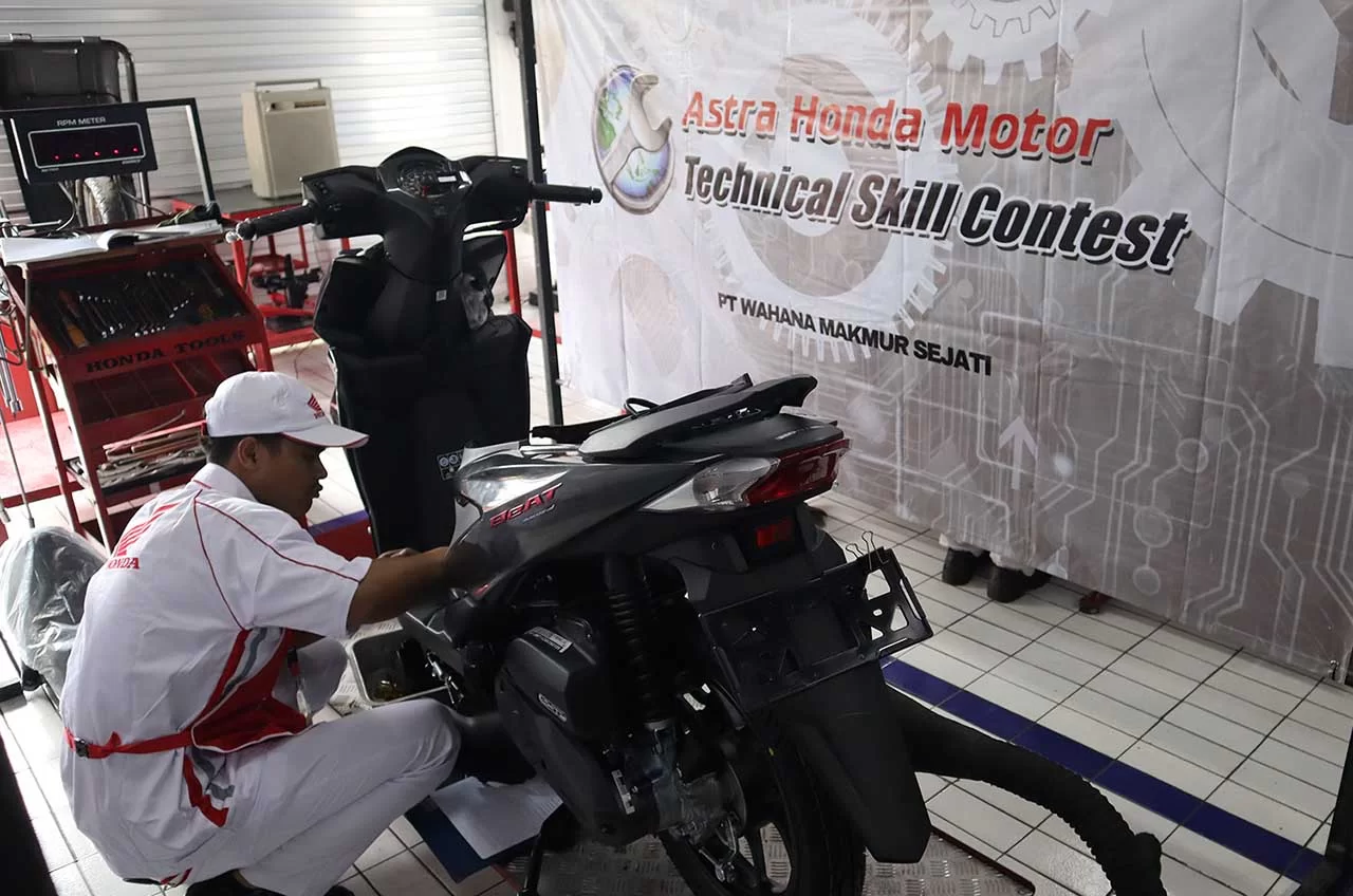 Uji Kualitas Tenaga After Sales Lewat Astra Honda Motor Technical Skill Contest