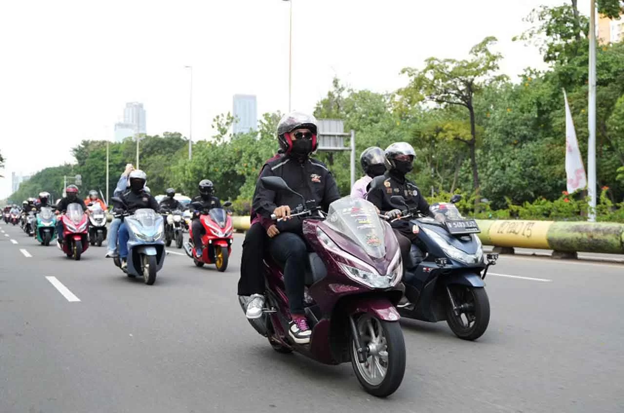 HPCI Jakarta & Tangerang Rolling City, Nobar MotoGP Dan Kunjungi Booth Honda Di JFK 2025