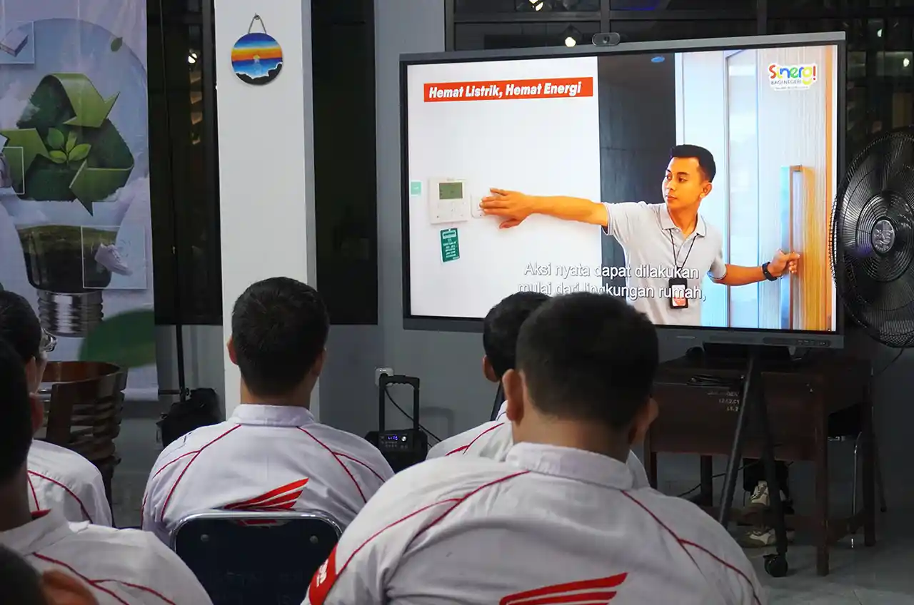 AHM & WMS Ajak Siswa SMK Terapkan #BijakBerkonsumsi Dan #BelajarJadiMinimalis