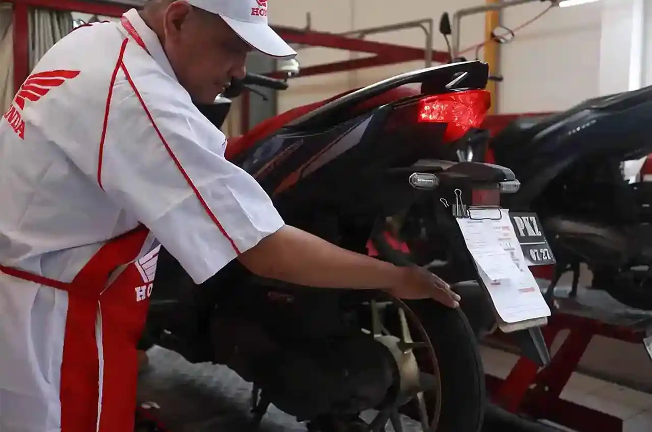 Alami Masalah Pada Lampu Motor Jangan Langsung Ganti Aki, Ketahui Penyebab Dan Solusi