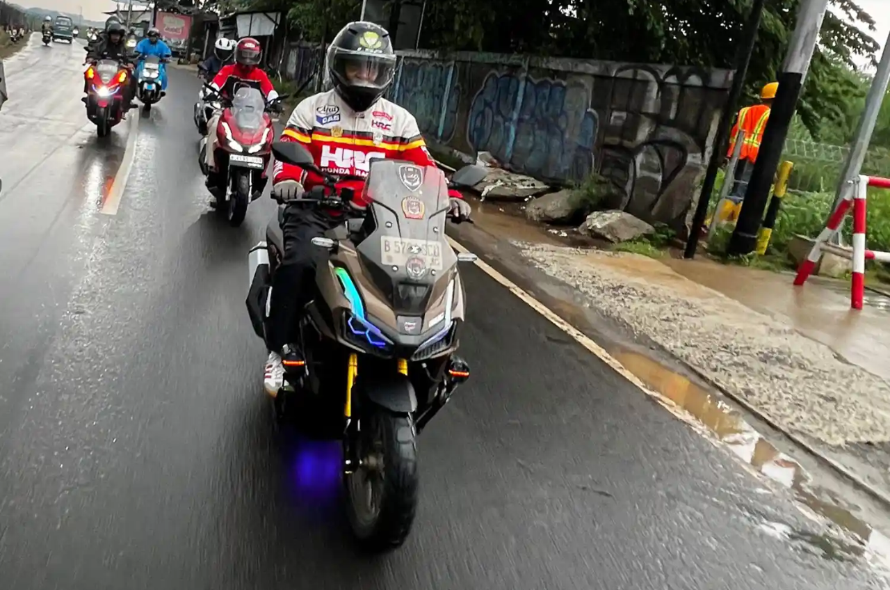 Tutup Tahun Seru Bareng Komunitas Honda Lewat ADV160 Jelajah Misteri Bogor
