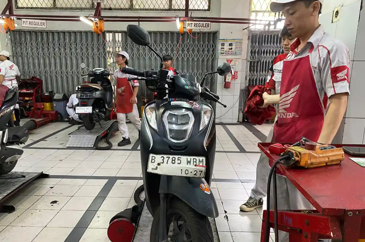 Promo Special Januari Ceria, AHASS Beri Diskon Jasa Servis 15% Paket Lengkap & Ganti Oli