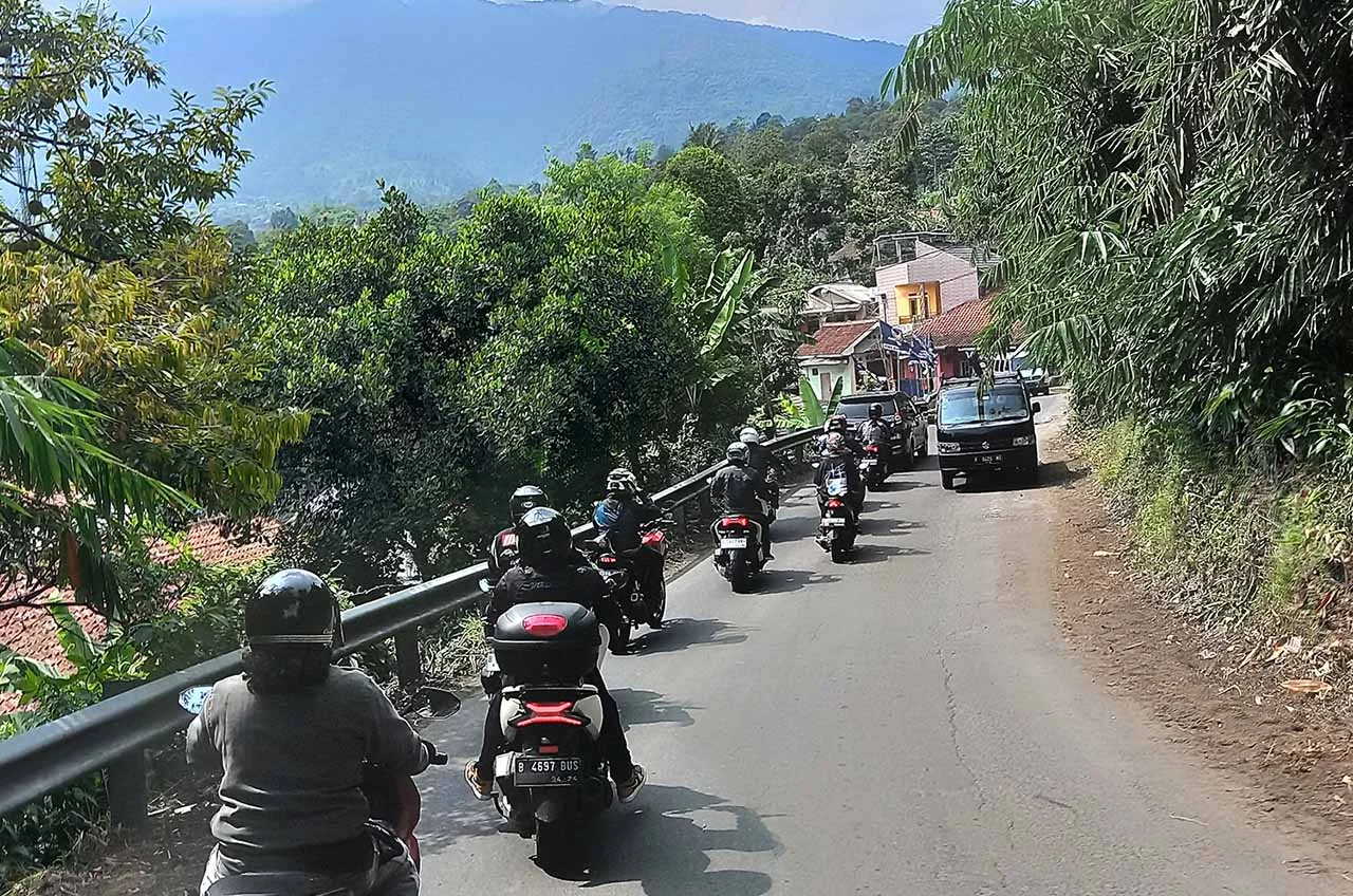 Hadapi Situasi Darurat Kala Di Jalan, Pengendara Sepeda Motor Wajib Tertib Dan Utamakan #Cari_Aman