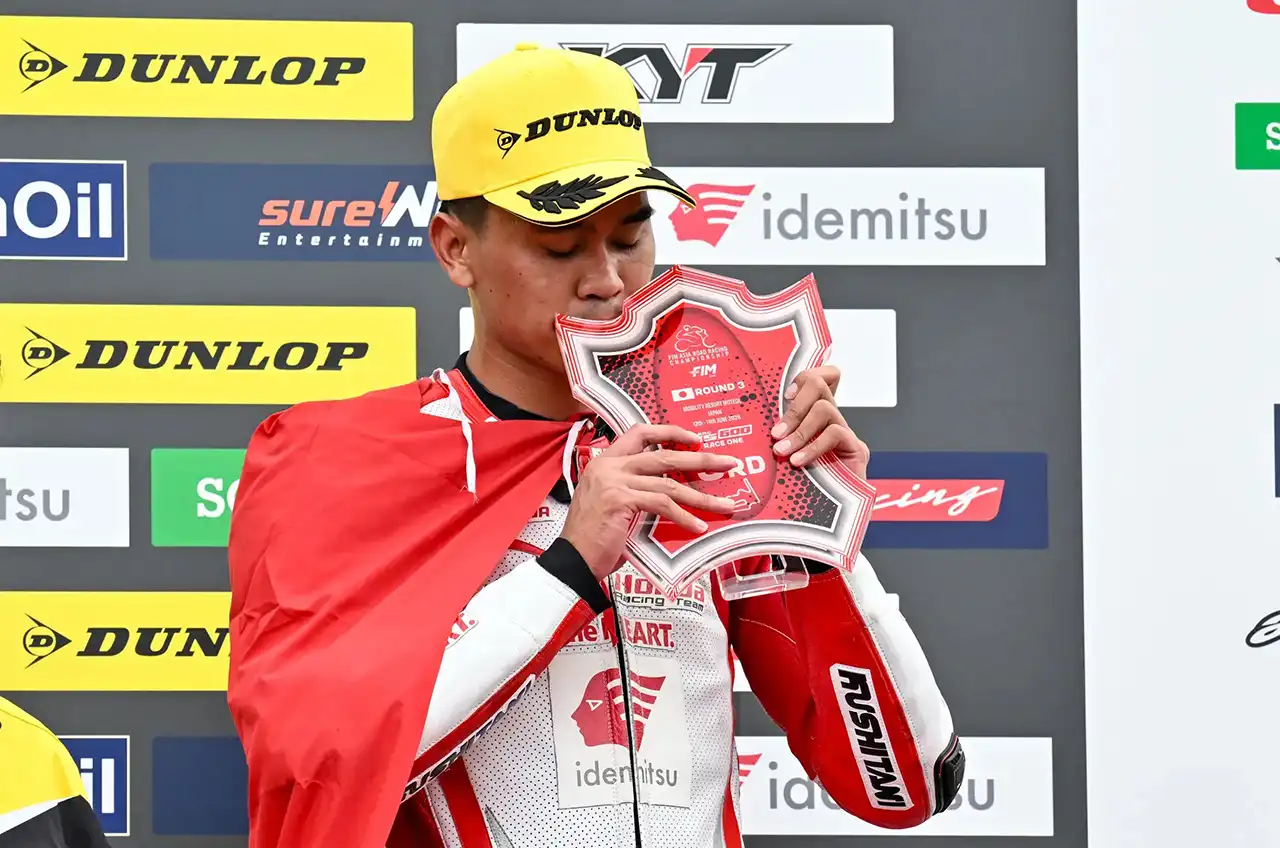 Melesat Di Race 1 Montegi, Irfan Dan Hejun Bawa Astra Honda Ke Podium