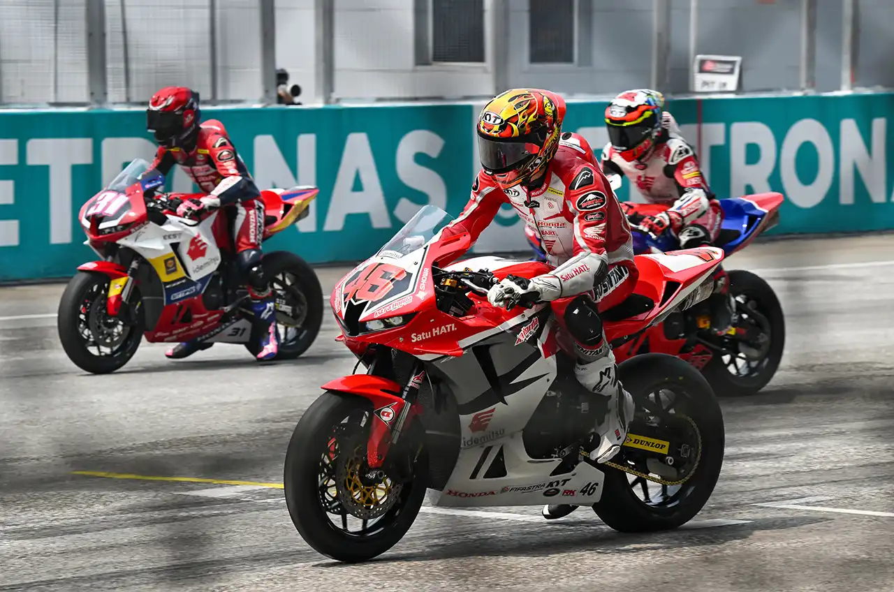 Tampil Impresif, Start Dari Pit Lane Rheza Raih Podium ARRC Sepang