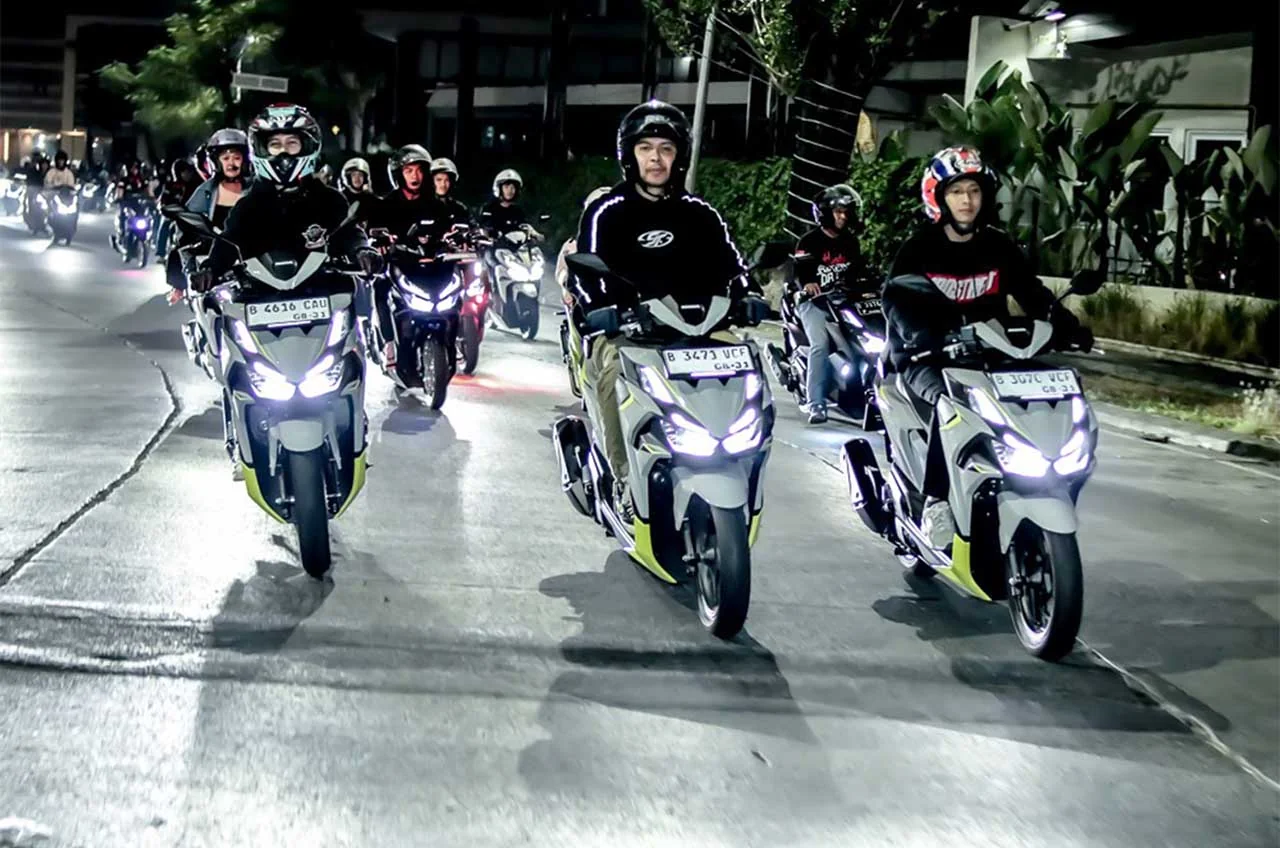 Ratusan Anggota Komunitas Honda Vario Perkuat Silaturahmi & Budaya Berkendara Aman Lewat Night Ride
